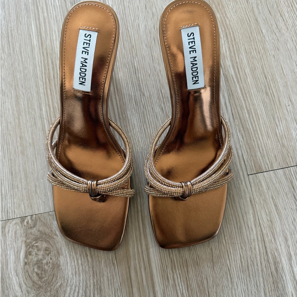 Steve Madden Metallic Bronze Strappy Heeled Sandals - Picture 3 of 3